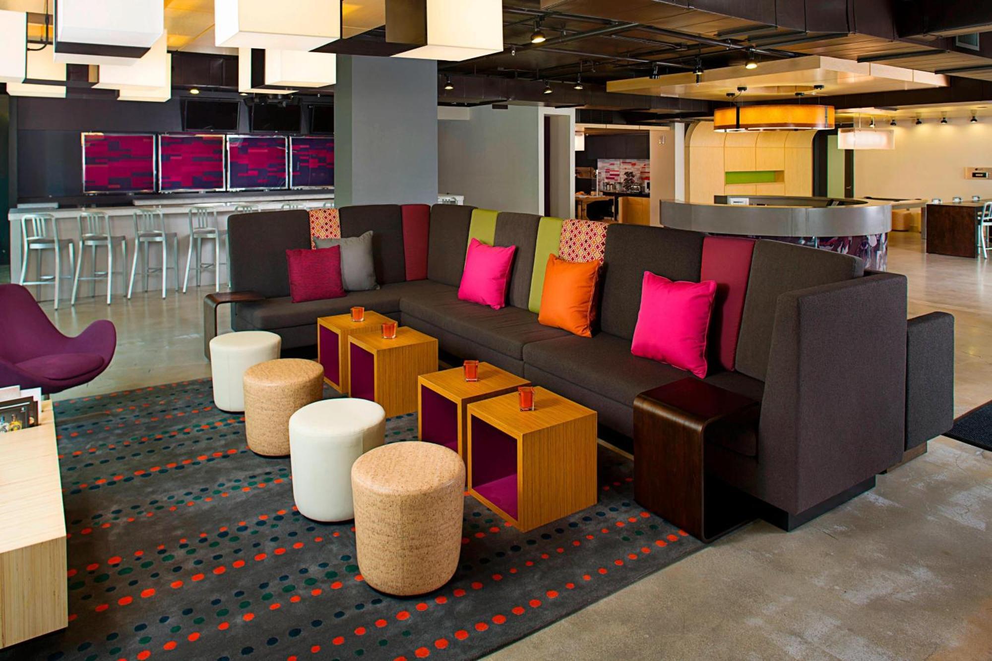 Aloft Miami Brickell Hotel Exterior photo