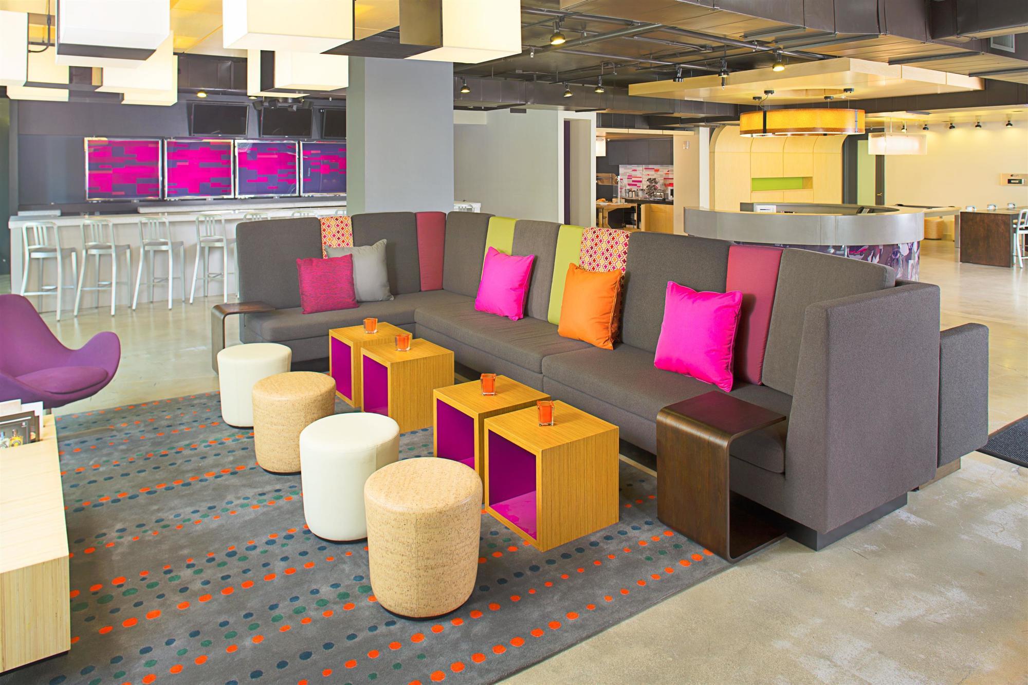 Aloft Miami Brickell Hotel Exterior photo